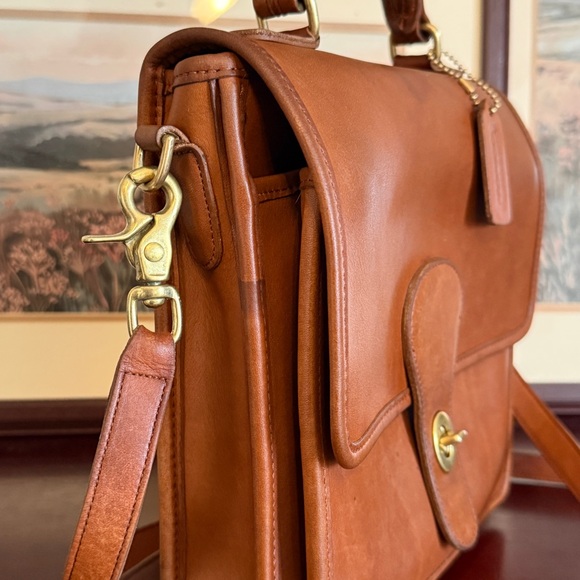 Vintage Coach Station Bag #5130 - Picture 10 of 12